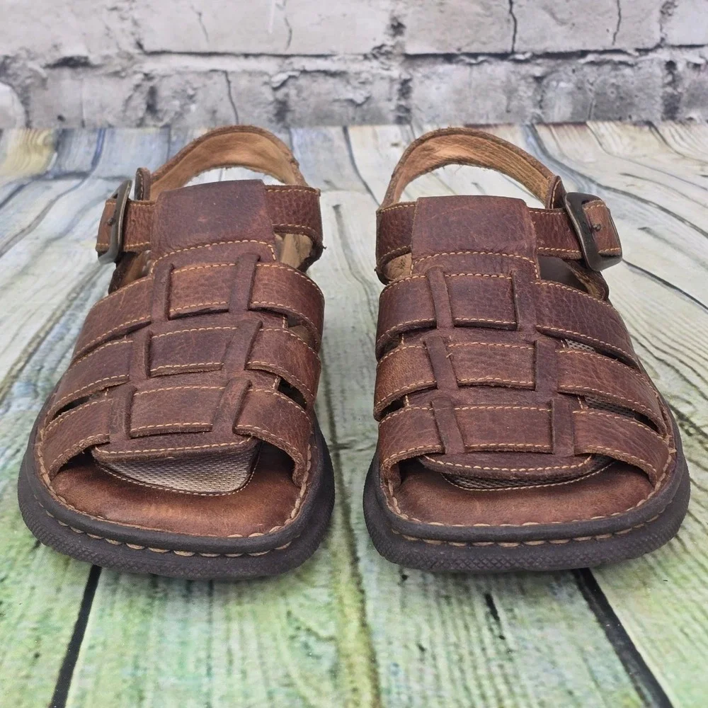 Born Murphy Fisherman Sandals Mens 9 Brown Leather Buckle Handcrafted Comfort